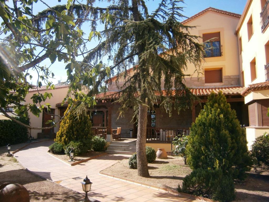 Hotel El Castrejon Cebreros Exterior foto